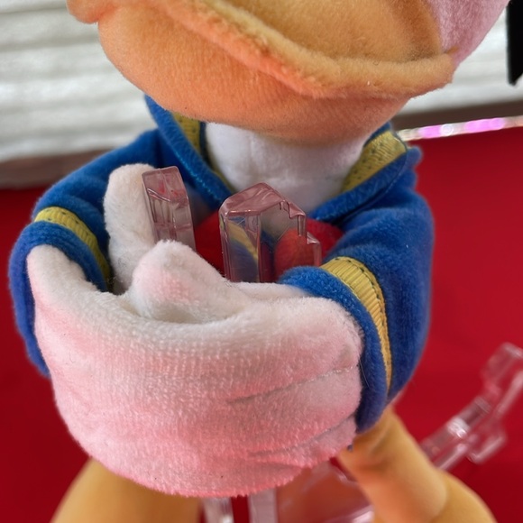 EXCLUSIVE DISNEY PARK DONALD DUCK SLAP BRACELET PLUSH (8”) - Picture 4 of 8